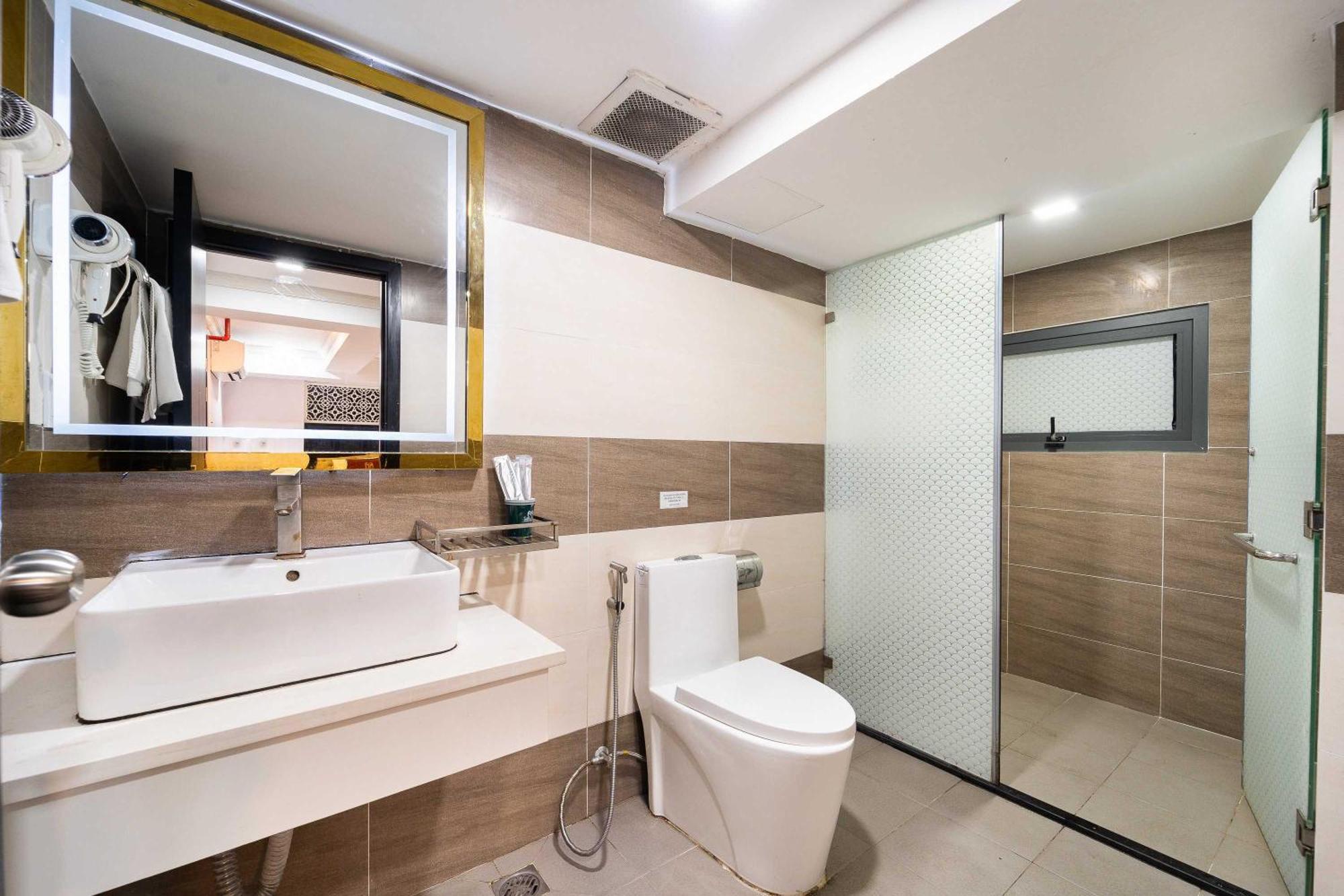 Collection O Havana Airport Hotel Ho Chi Minh City Exterior photo